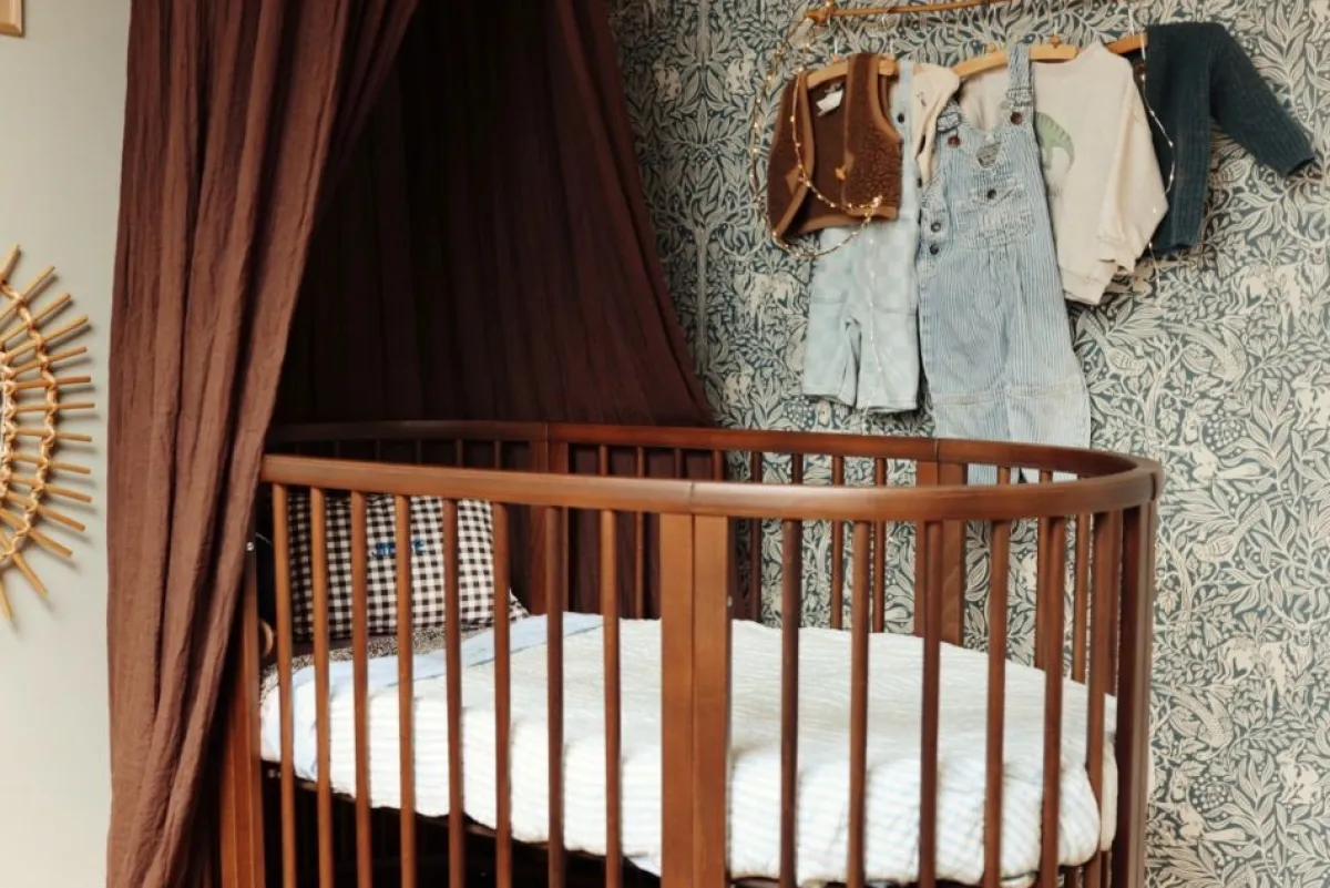 Stokke Ledikanten * Sleepi Bed V3 Warm Brown Bruin